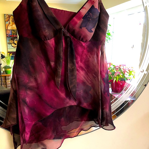 Joseph Ribkoff burgundy print camisole. Elegant and fluid. - Picture 4 of 12